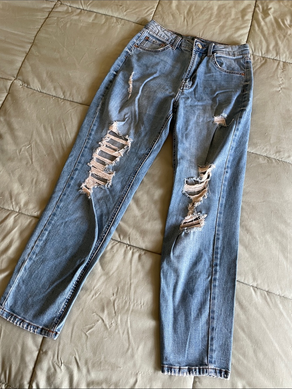 Wild Fable Highest Rise Mom Jeans Light Wash Distressed Jeans